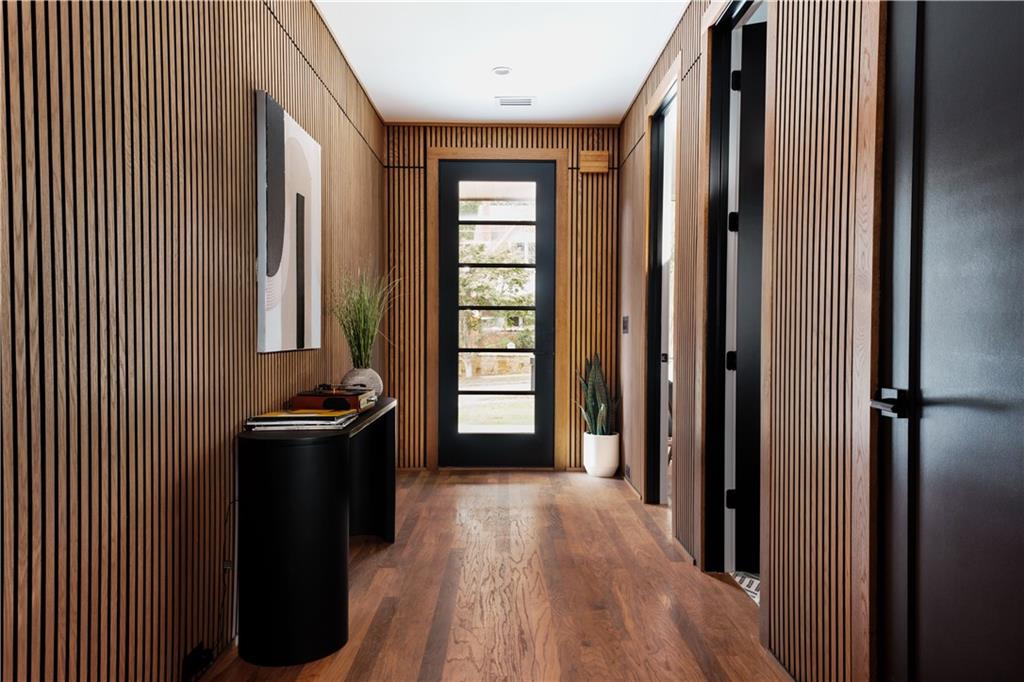 1281 Avalon Place NE