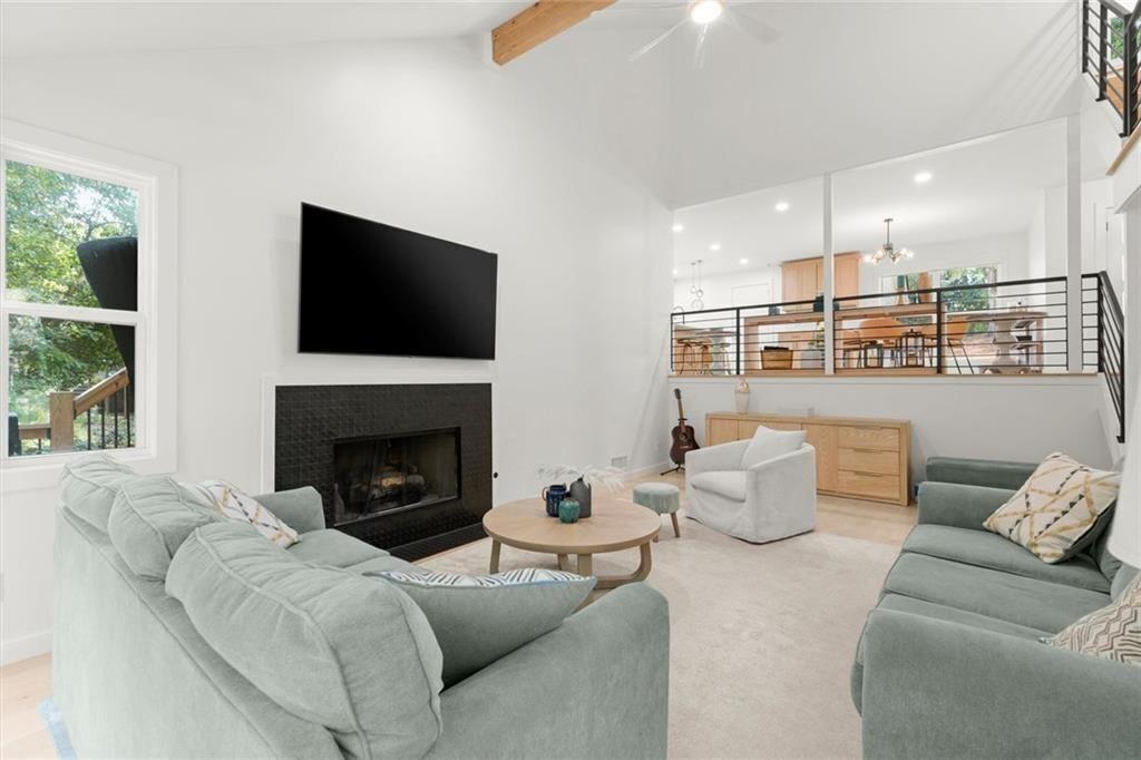 3040 Roxburgh Drive