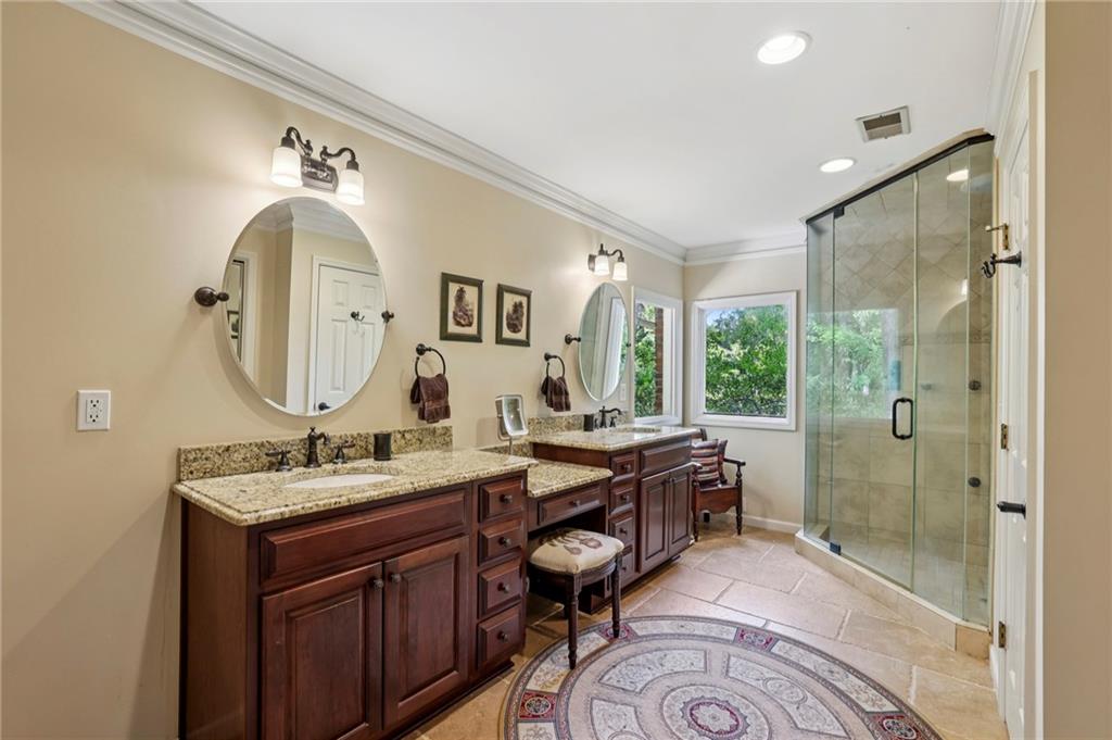 3612 Mayfair Road NE