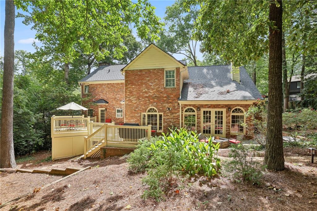 3612 Mayfair Road NE