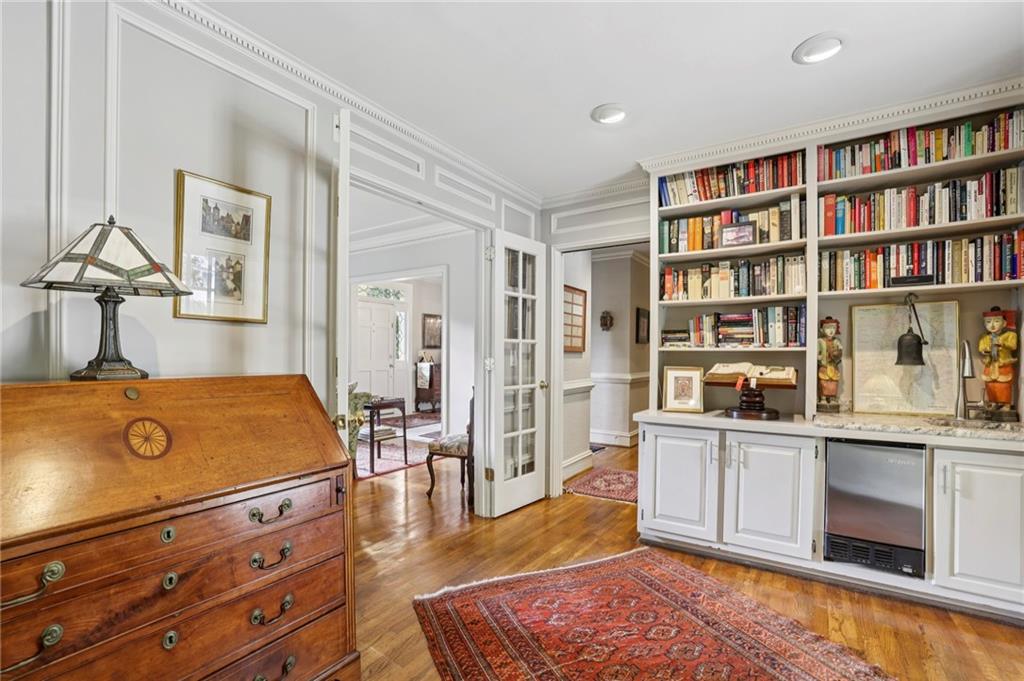 3612 Mayfair Road NE