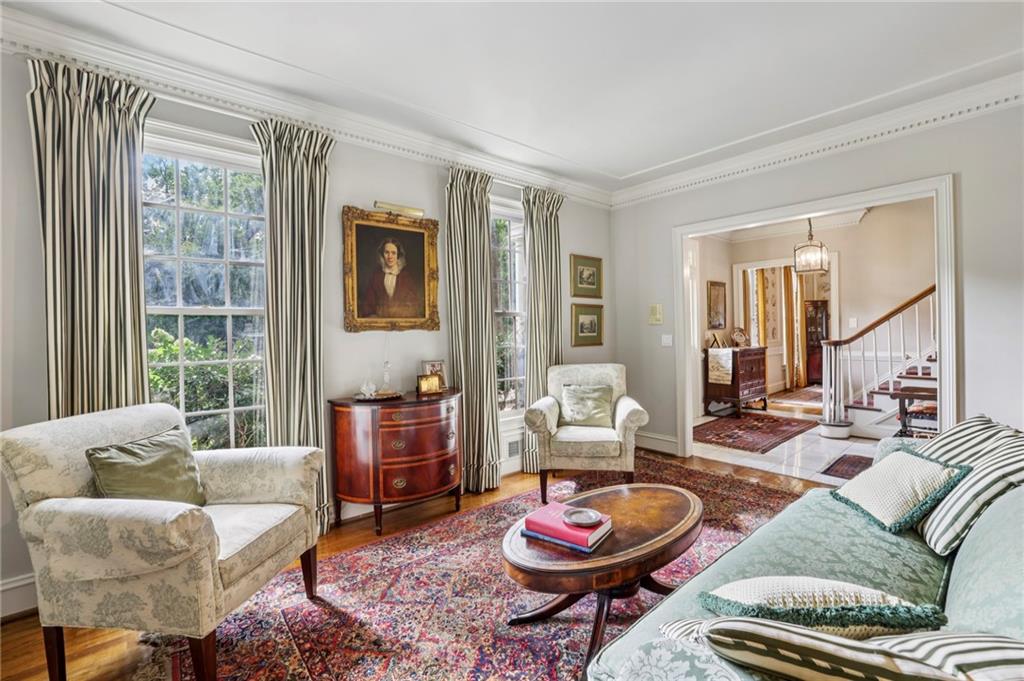 3612 Mayfair Road NE