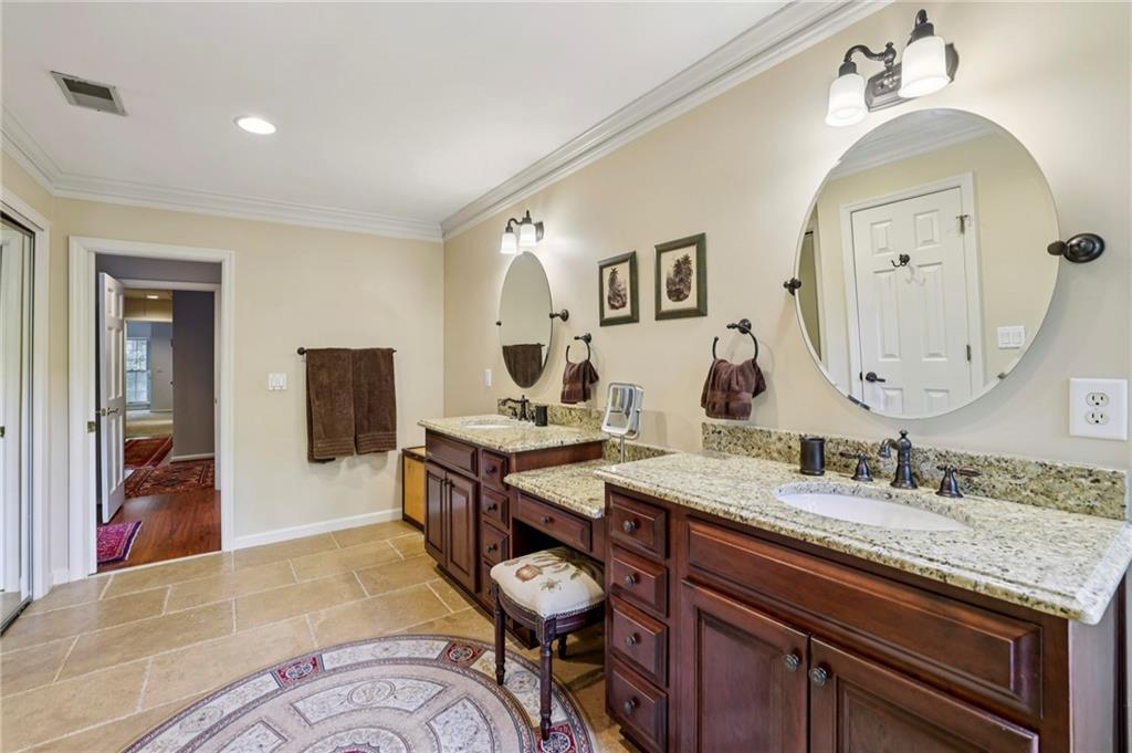 3612 Mayfair Road NE