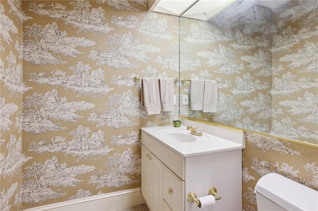 3612 Mayfair Road NE