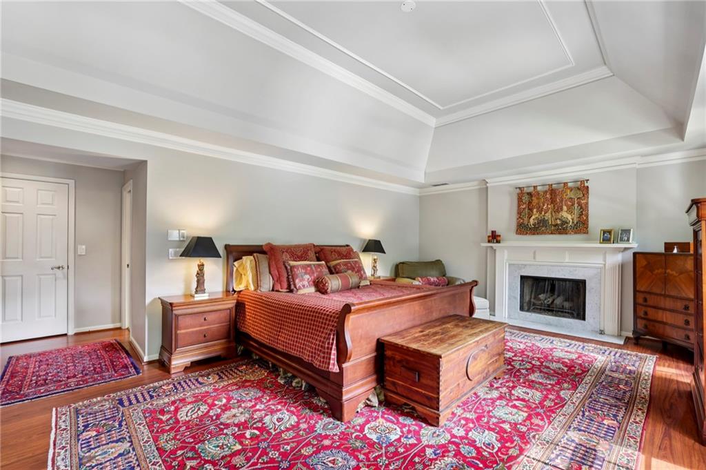 3612 Mayfair Road NE