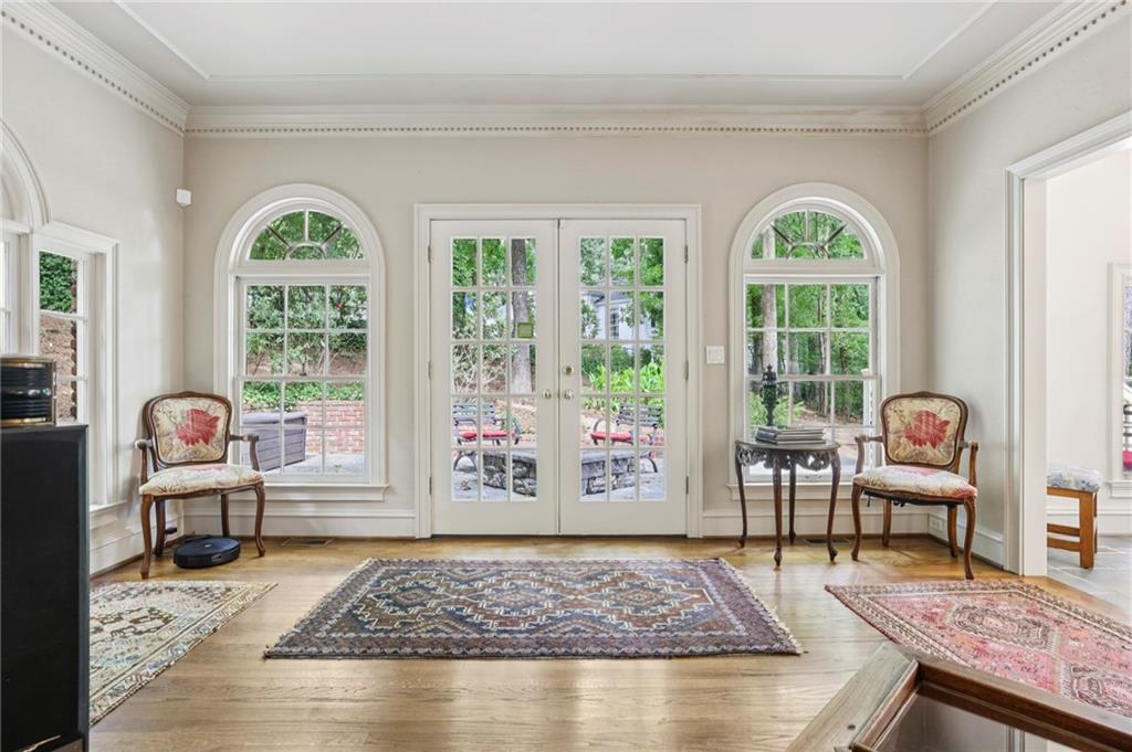 3612 Mayfair Road NE