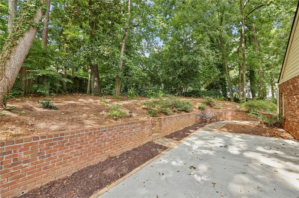 3612 Mayfair Road NE