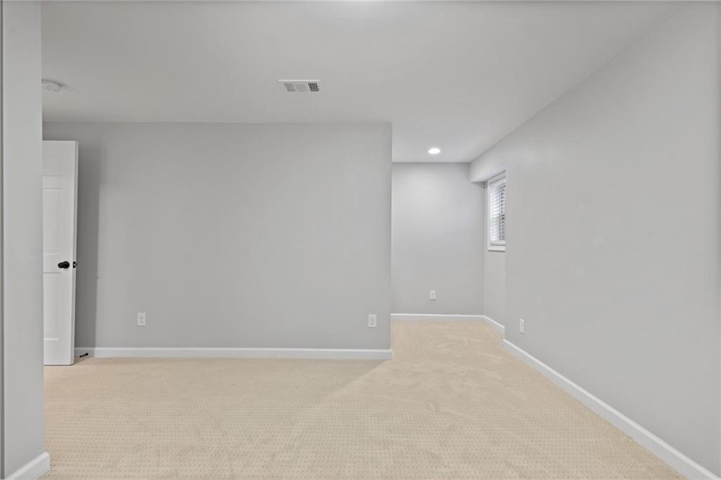 5860 Riverwood Drive