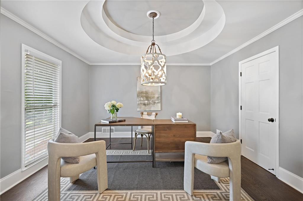 5860 Riverwood Drive