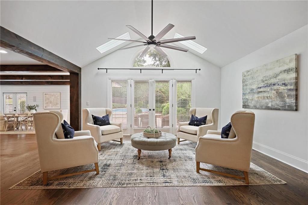 5860 Riverwood Drive