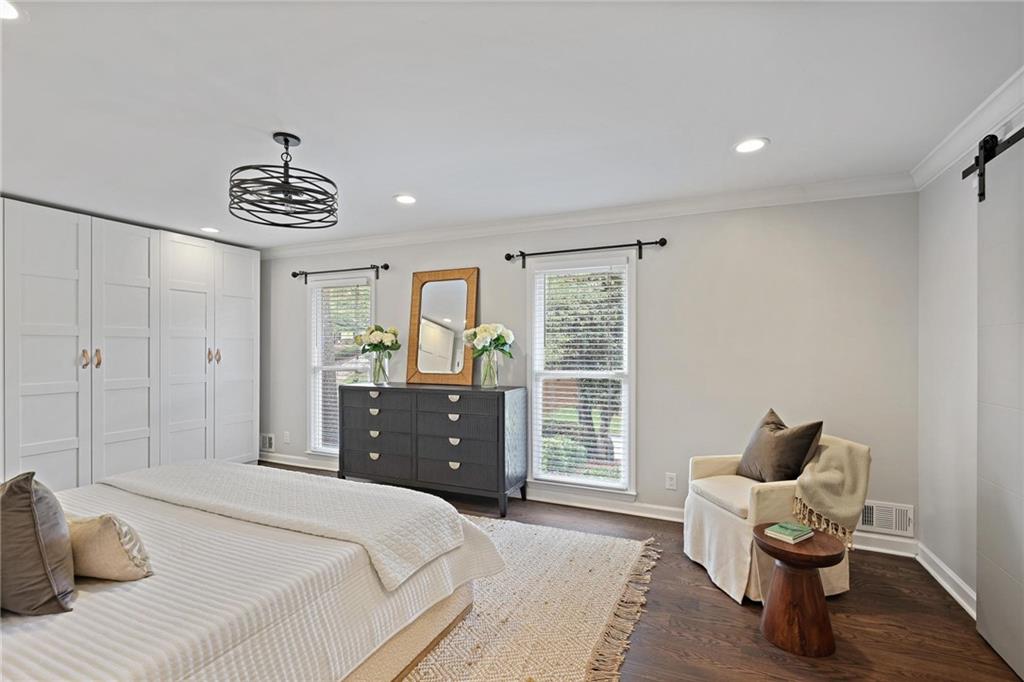 5860 Riverwood Drive