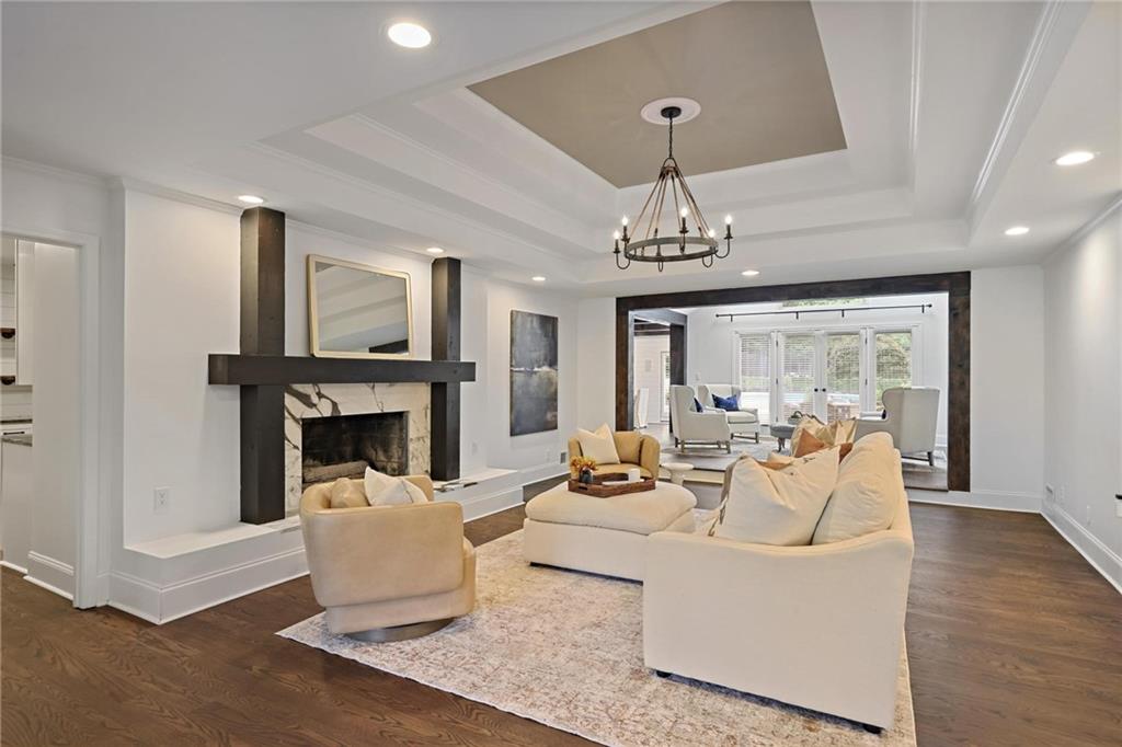 5860 Riverwood Drive