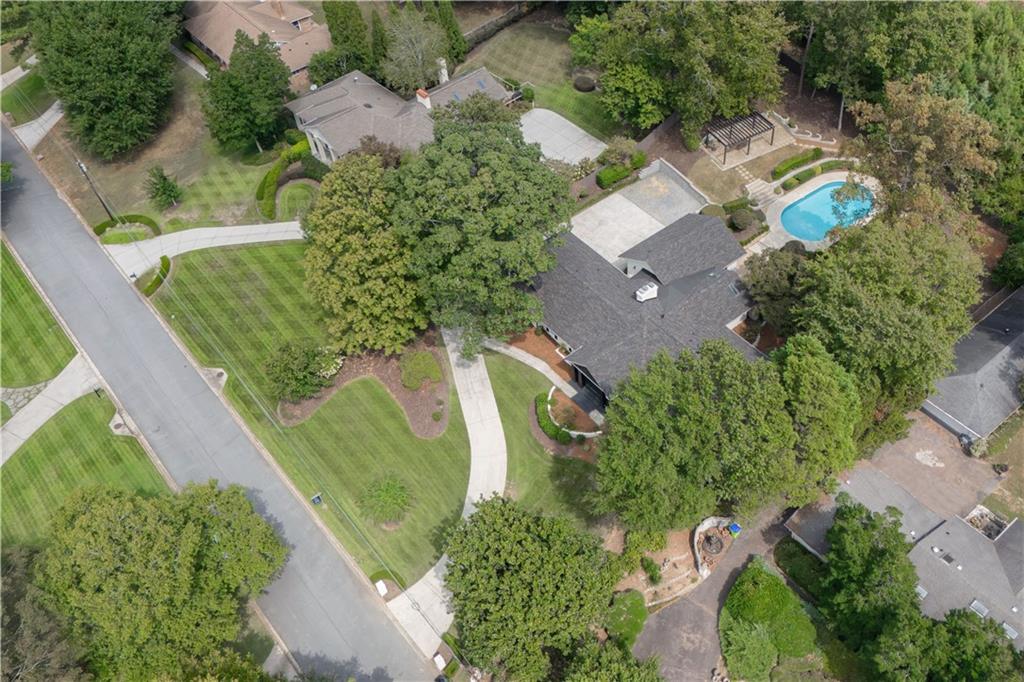 5860 Riverwood Drive