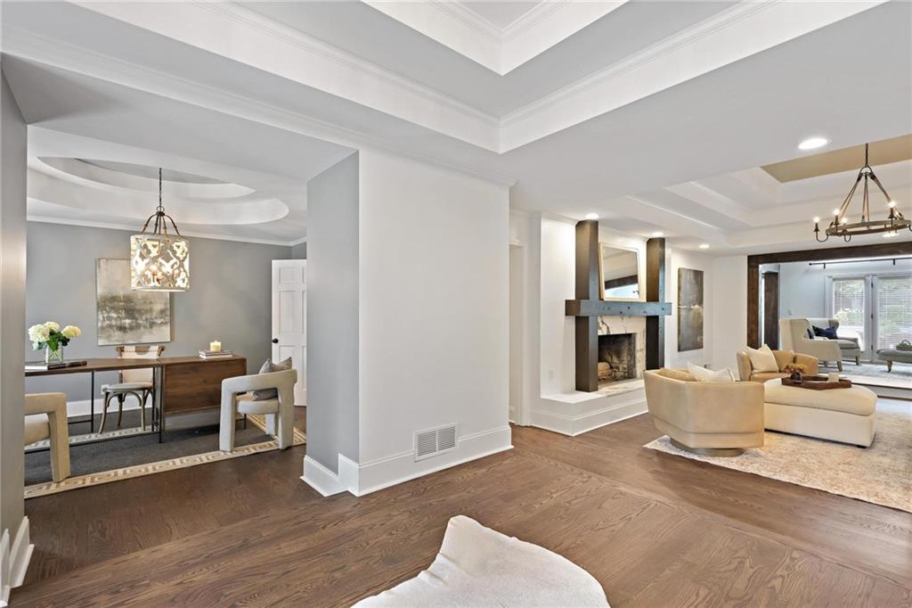 5860 Riverwood Drive