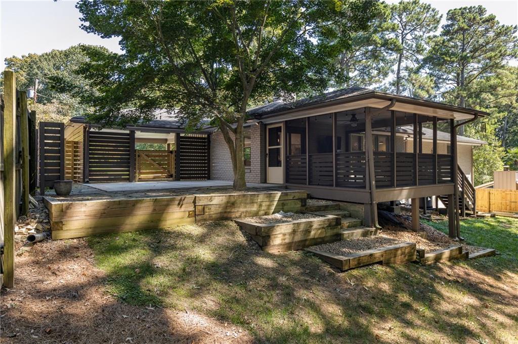 1104 Mason Woods Drive NE