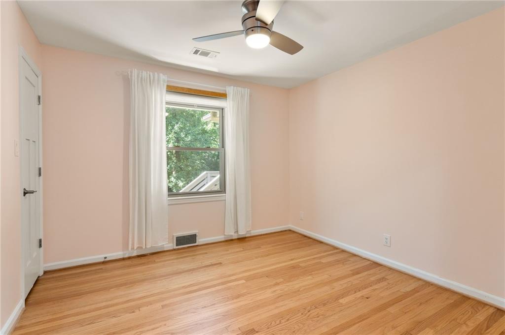 1104 Mason Woods Drive NE