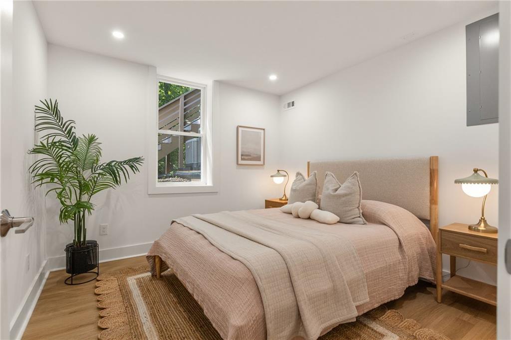 1104 Mason Woods Drive NE