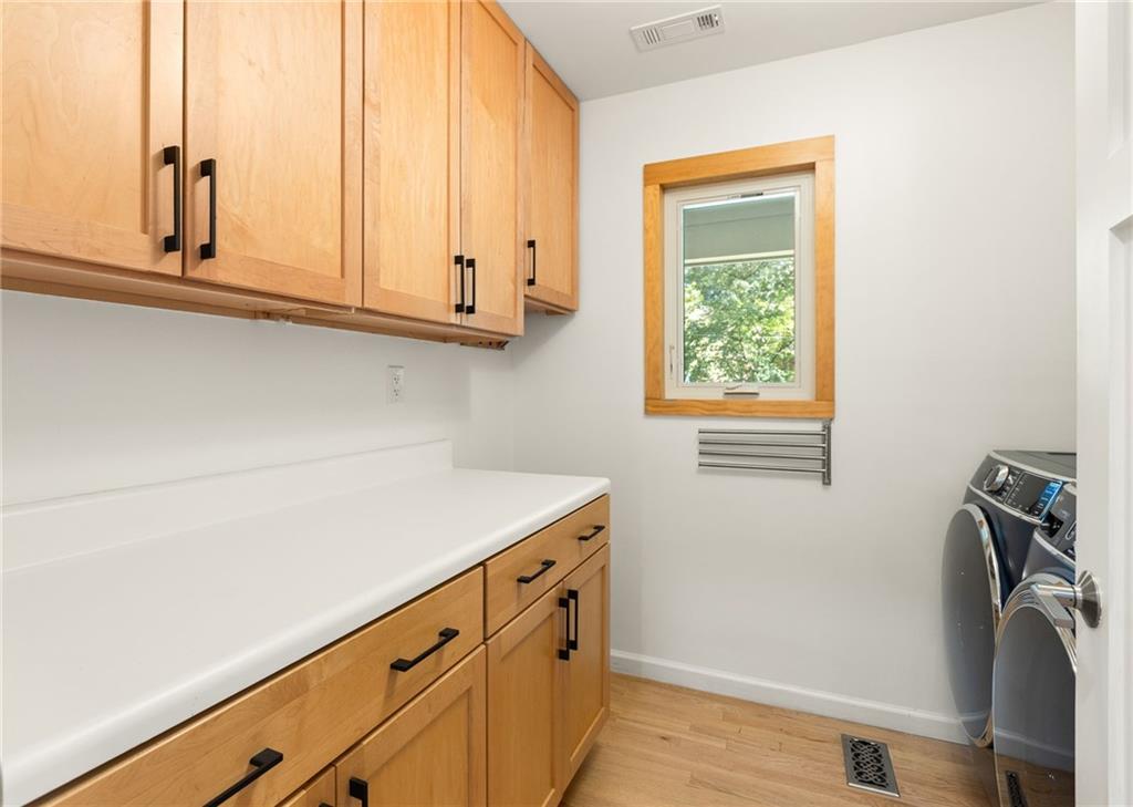 1104 Mason Woods Drive NE