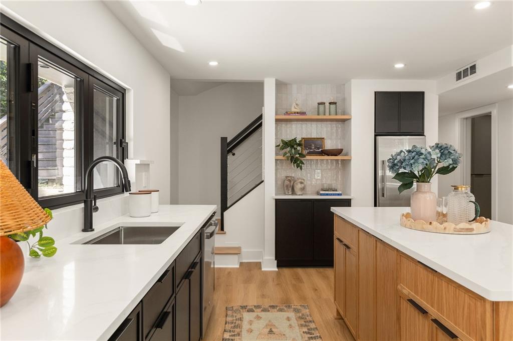 1104 Mason Woods Drive NE