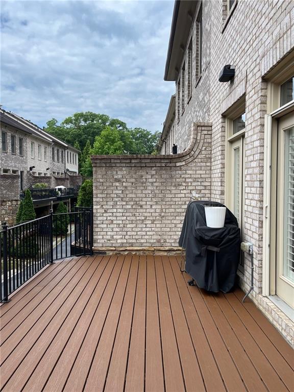 3676 Brookhaven Manor Crossing NE