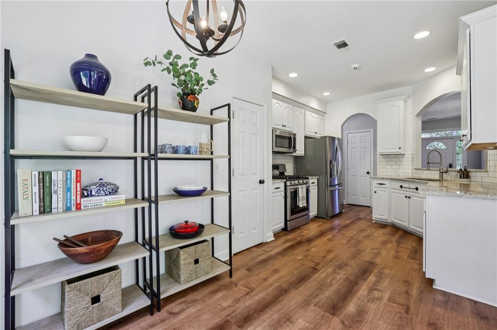 1693 Donna Lynn Drive