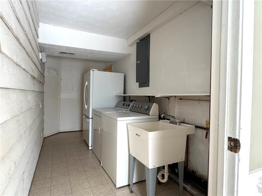 2315 Rocky Mountain Road NE