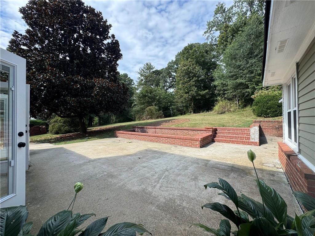 2315 Rocky Mountain Road NE