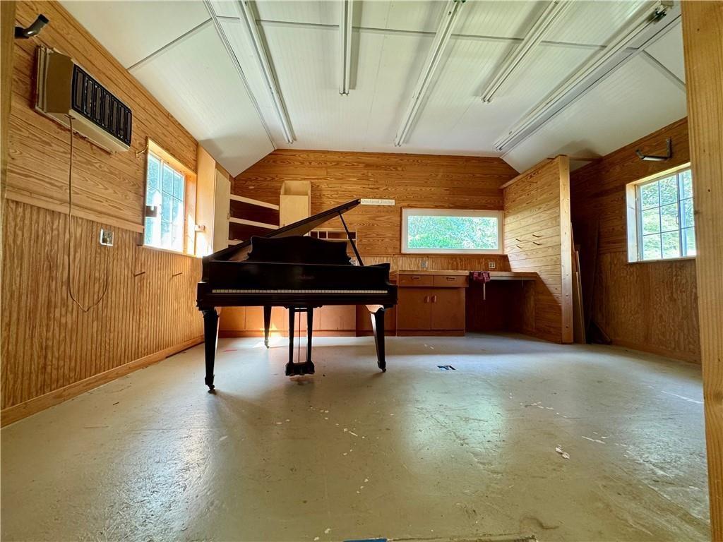 2315 Rocky Mountain Road NE