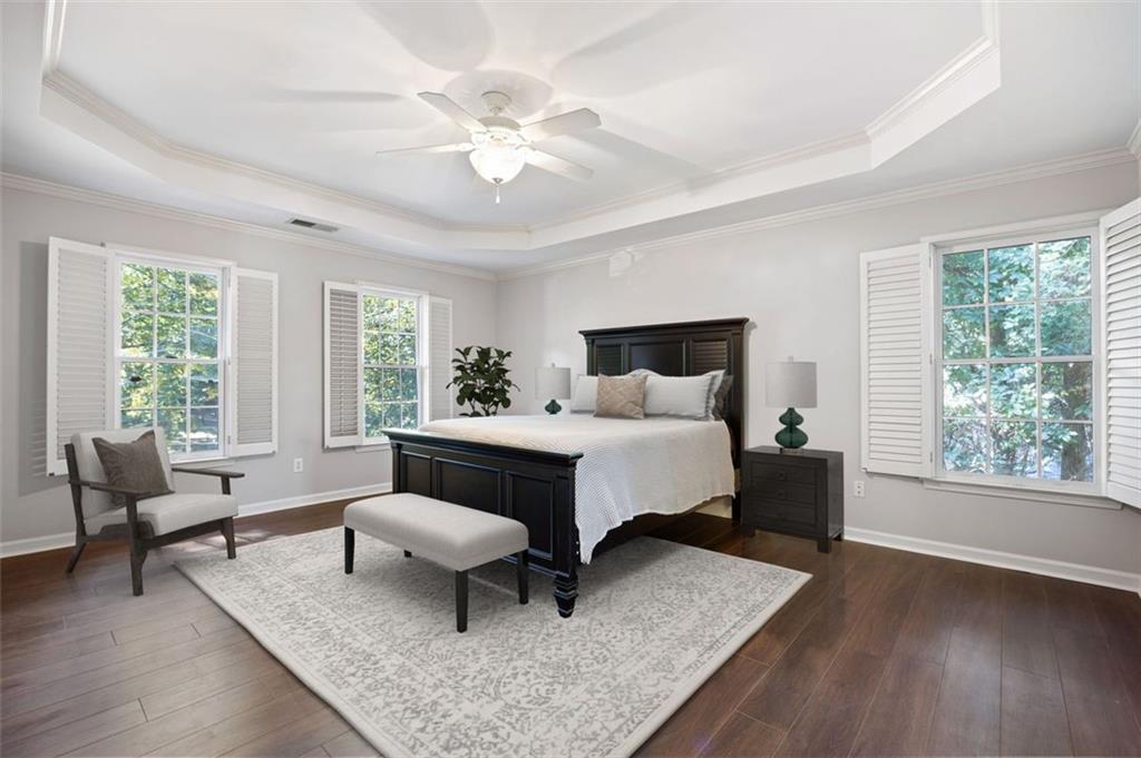 946 Cornwall Court SW