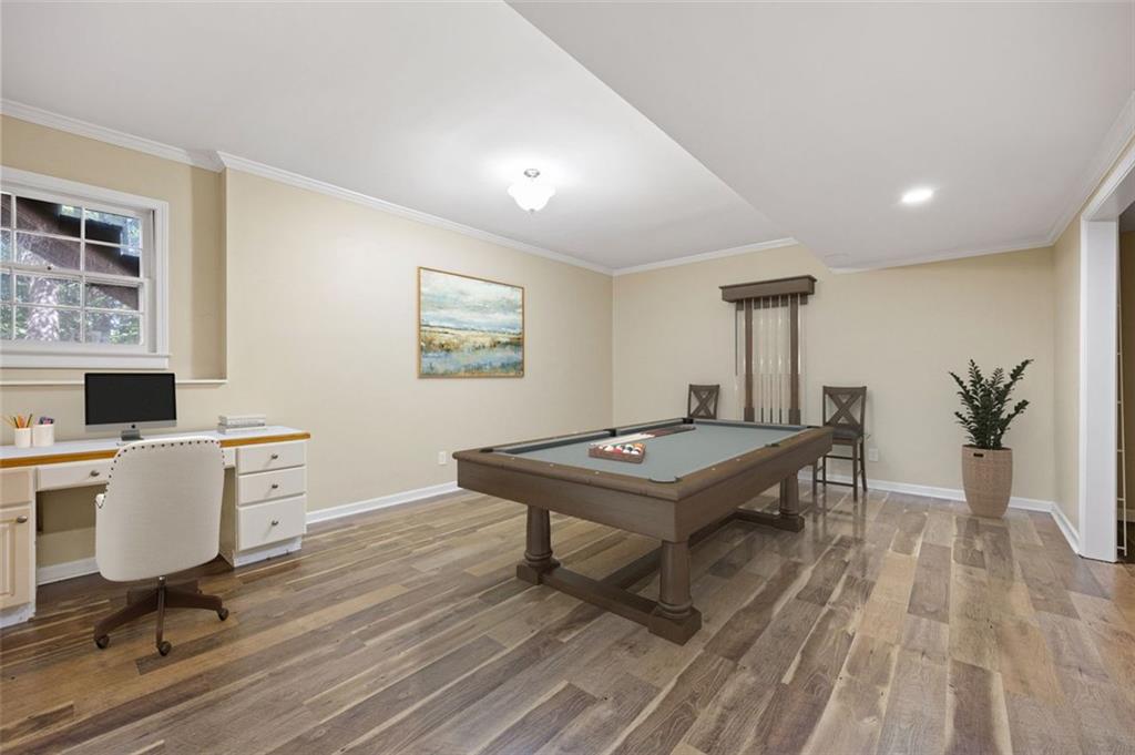 946 Cornwall Court SW