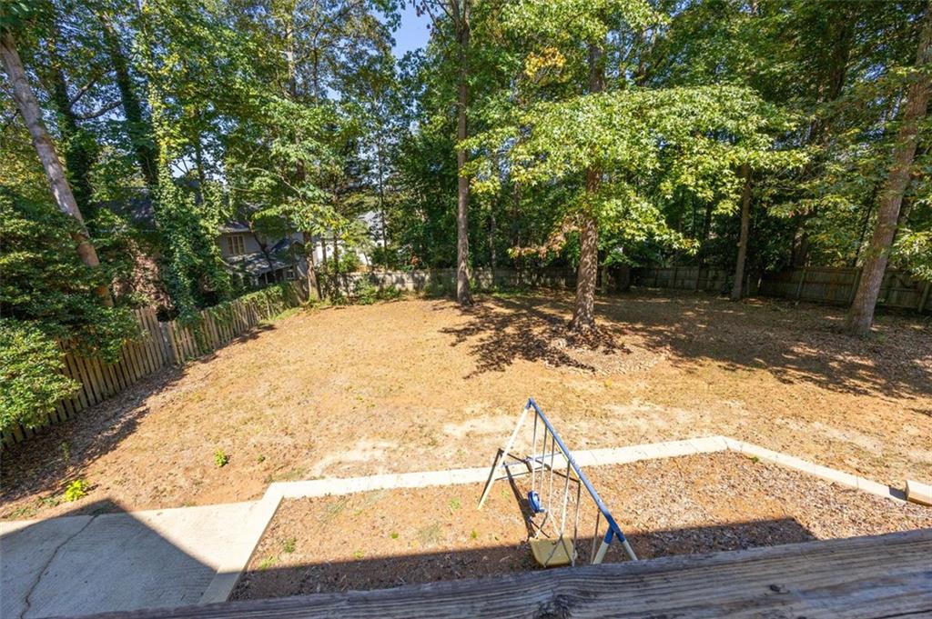 946 Cornwall Court SW