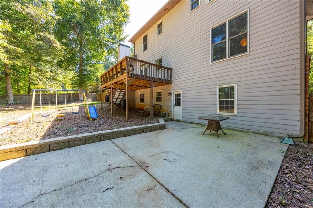 946 Cornwall Court SW