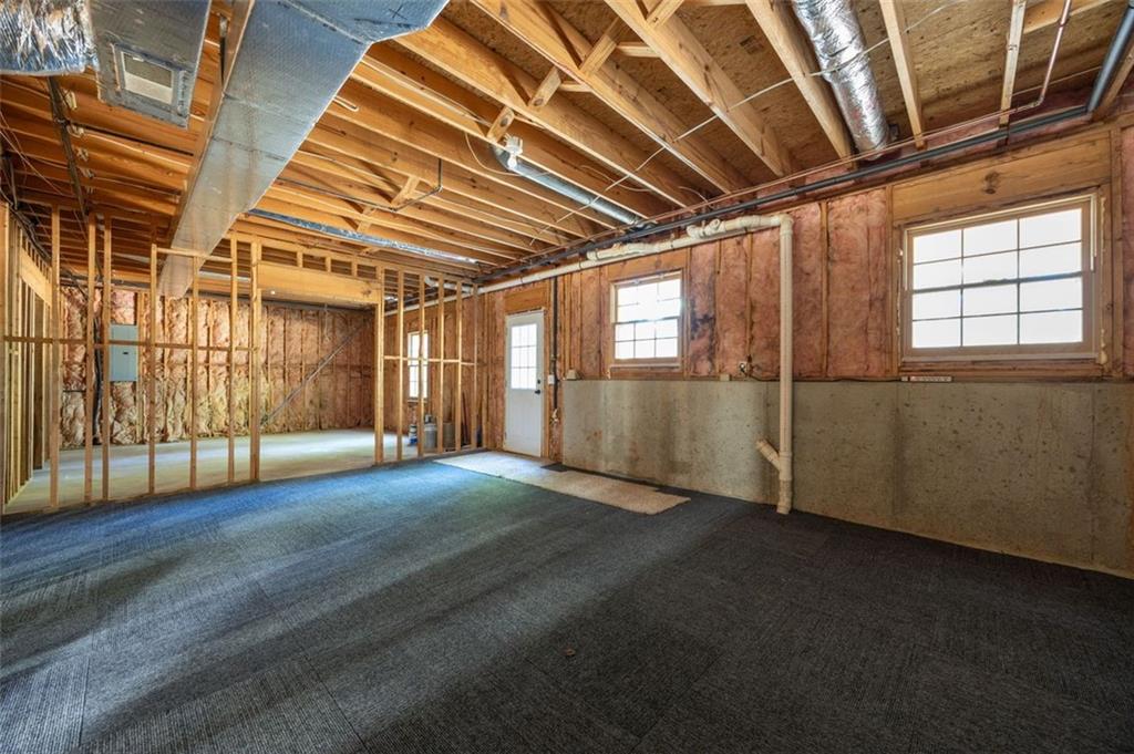 946 Cornwall Court SW