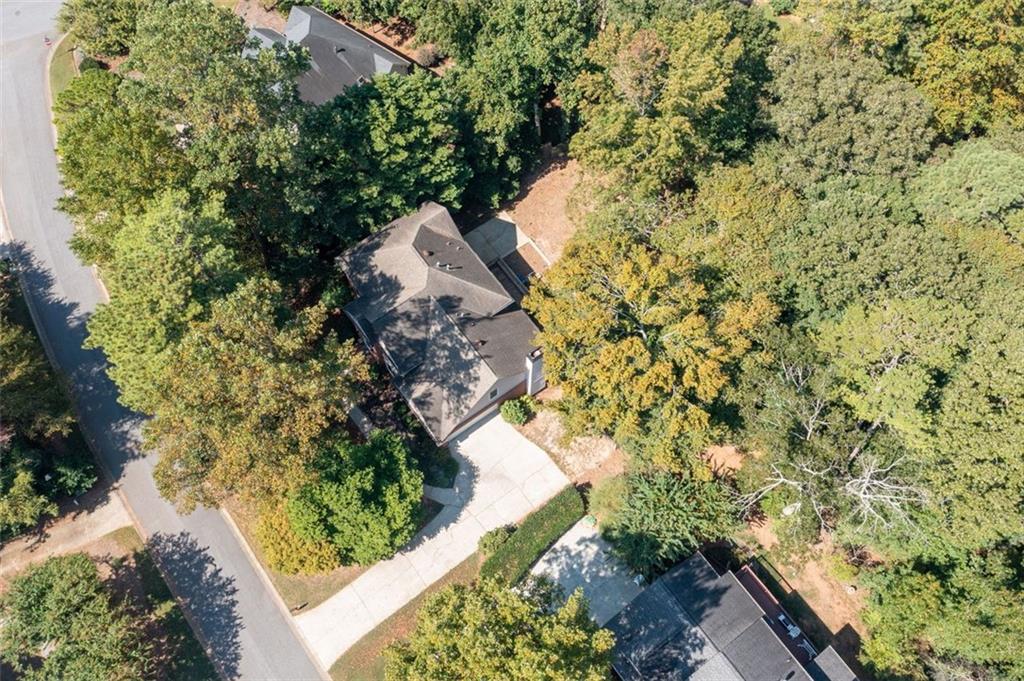 946 Cornwall Court SW