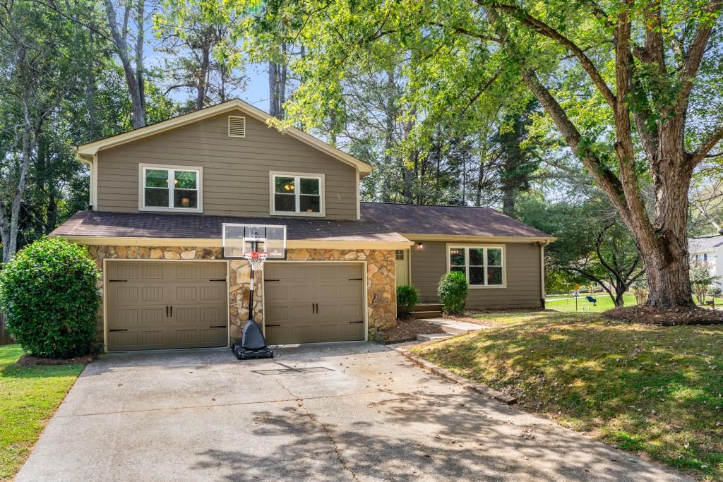 350 Sea Holly Circle