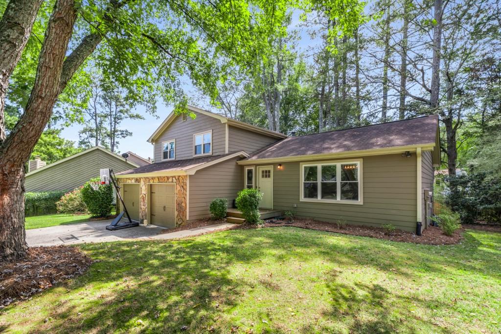 350 Sea Holly Circle