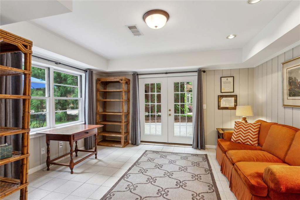 4584 E Conway Drive NW