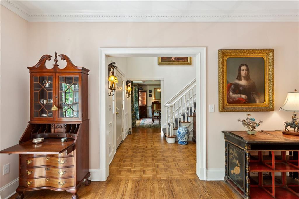 4584 E Conway Drive NW