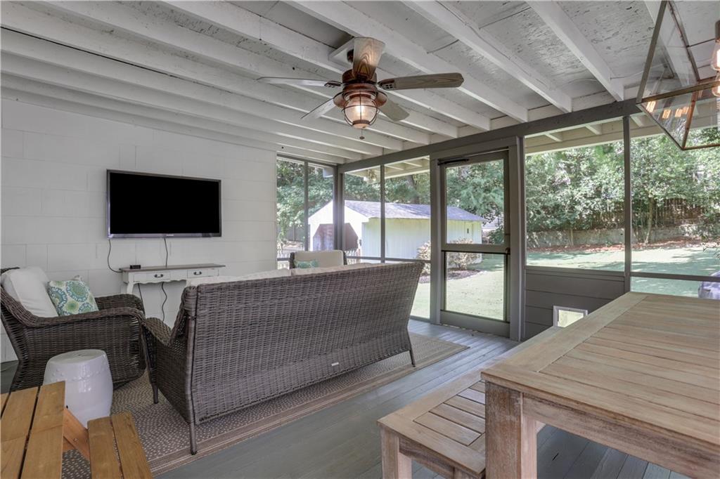 204 Springdale Drive NE