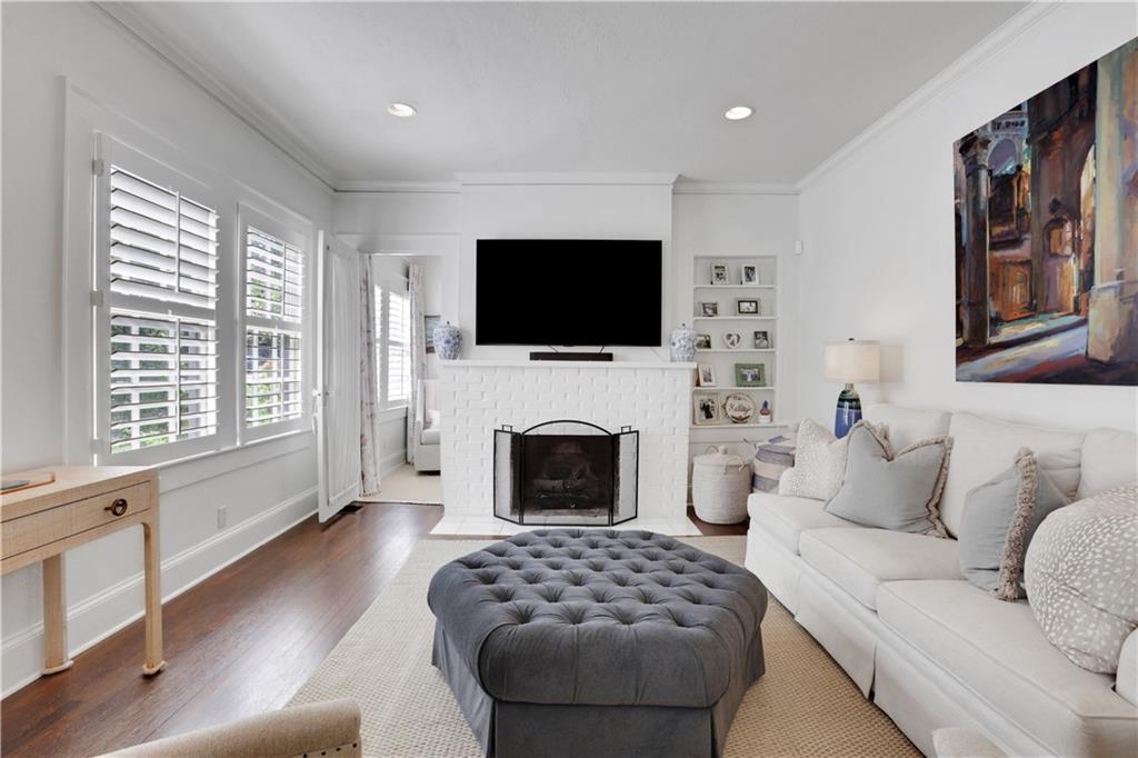 204 Springdale Drive NE