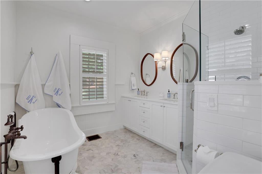 204 Springdale Drive NE