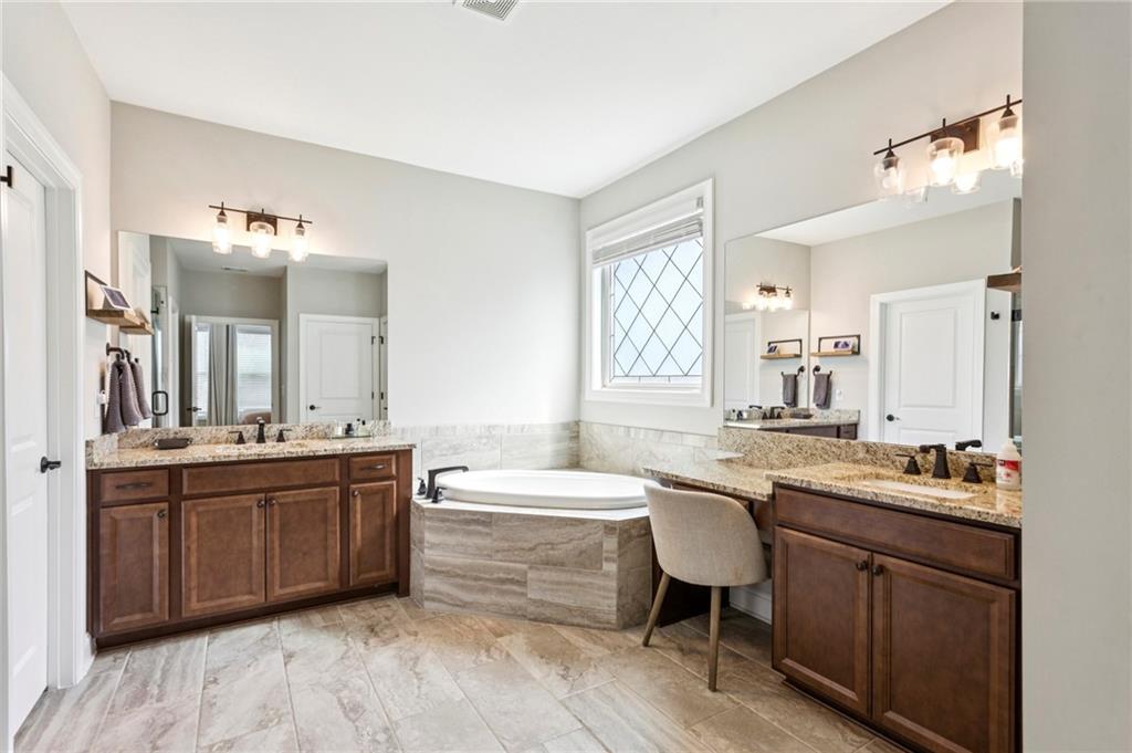 5136 Castlehaven Bend