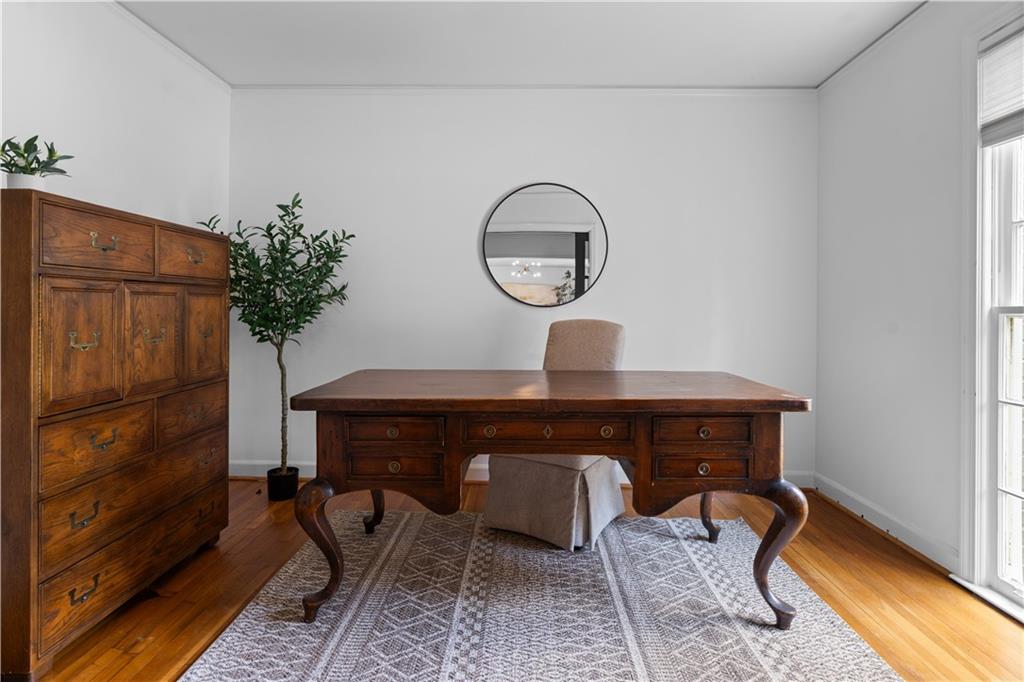 1836 Walthall Drive NW