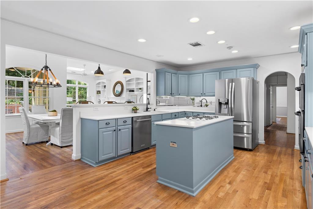 1836 Walthall Drive NW