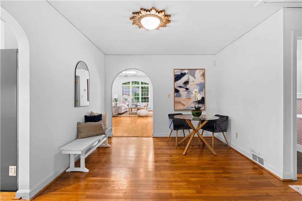 1836 Walthall Drive NW