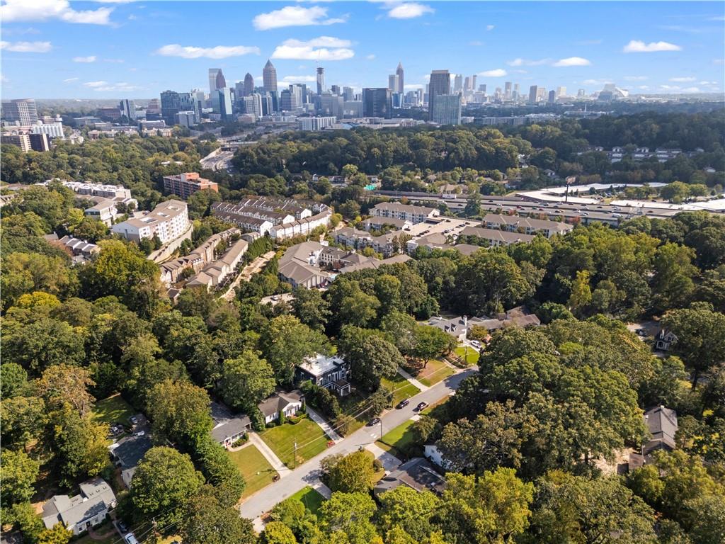 1836 Walthall Drive NW