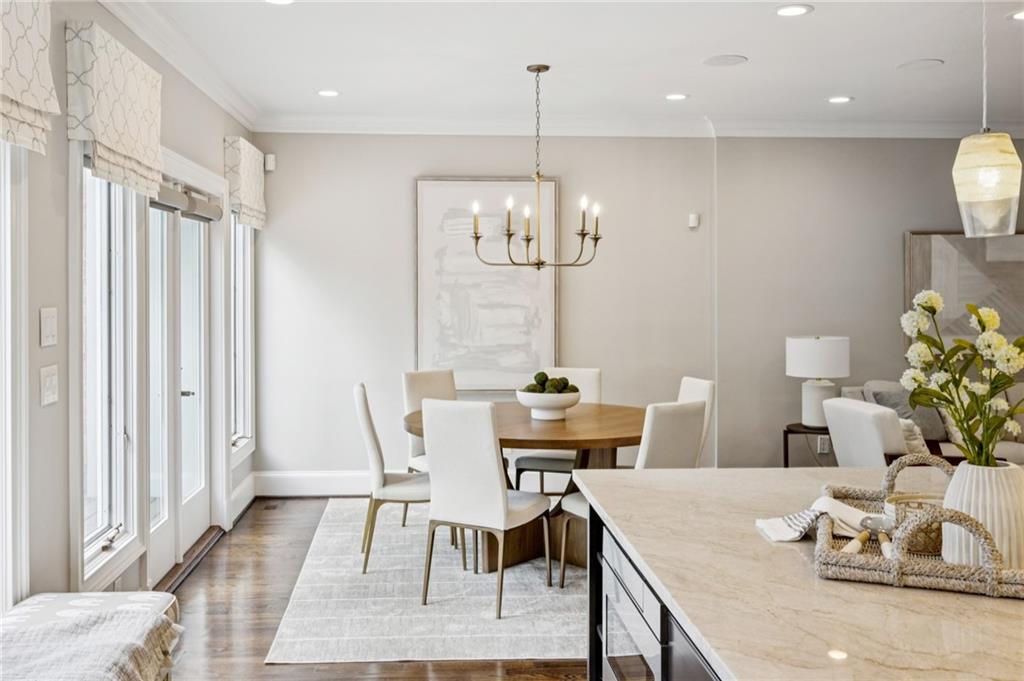 78 Paces West Circle NW