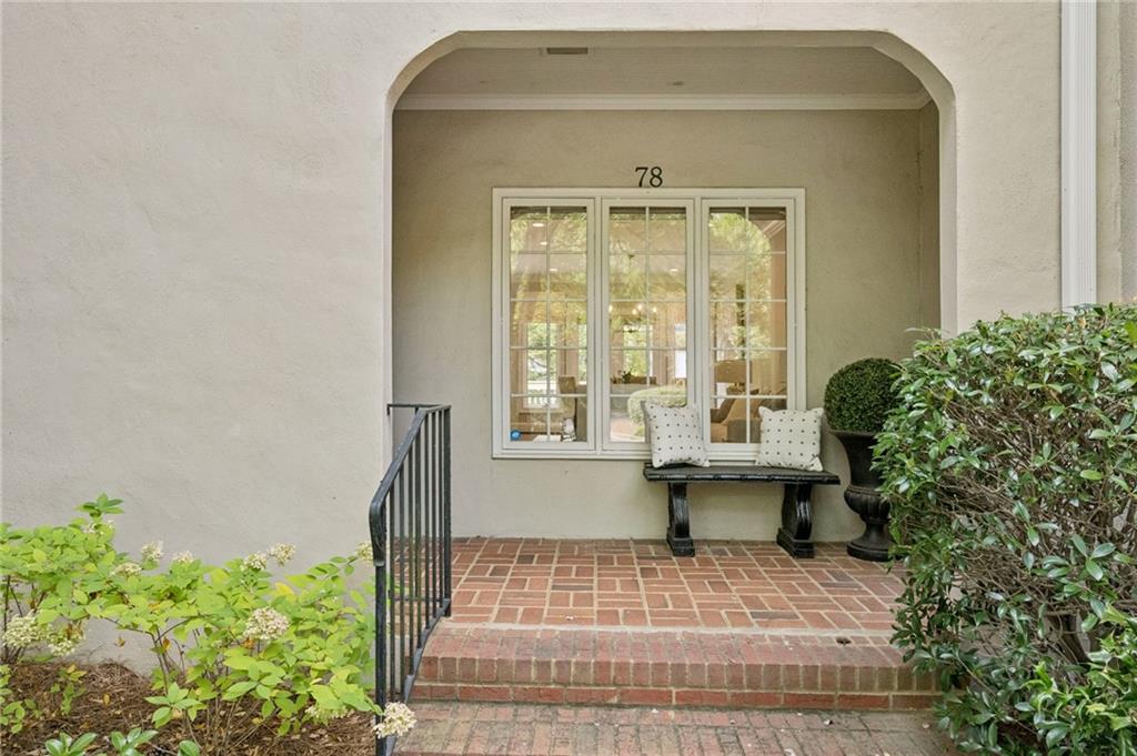 78 Paces West Circle NW