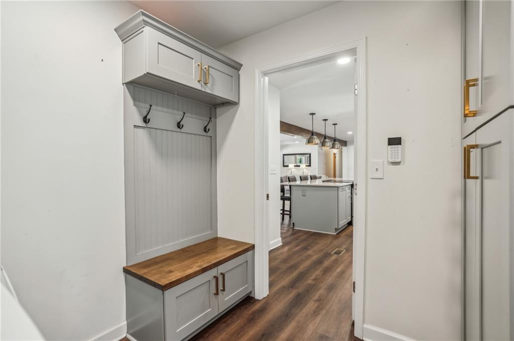 4237 Smithsonia Drive