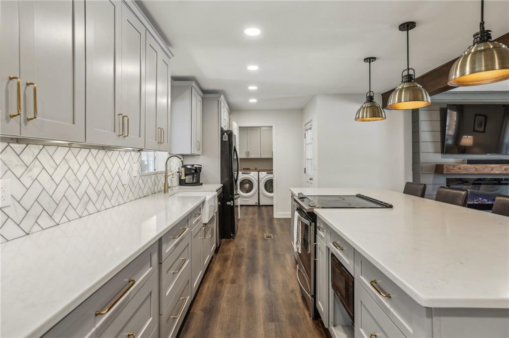 4237 Smithsonia Drive